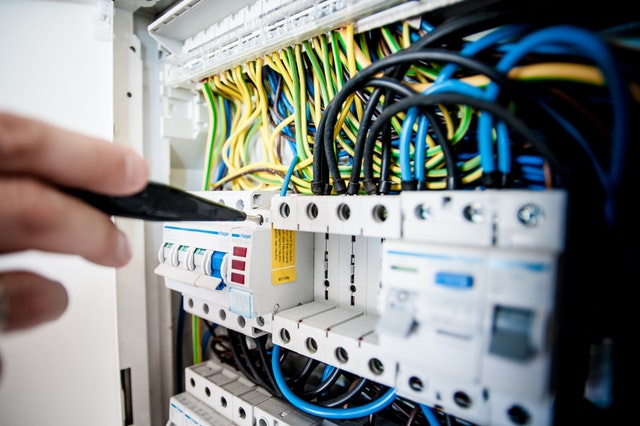 Tips for Finding the Best Electrical Contractors